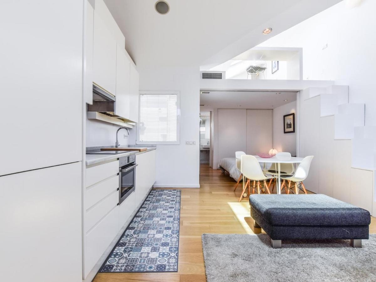 Apartamento De Diseno De Lujo En Lavapies Alquiler Temporal Madrid Exterior foto