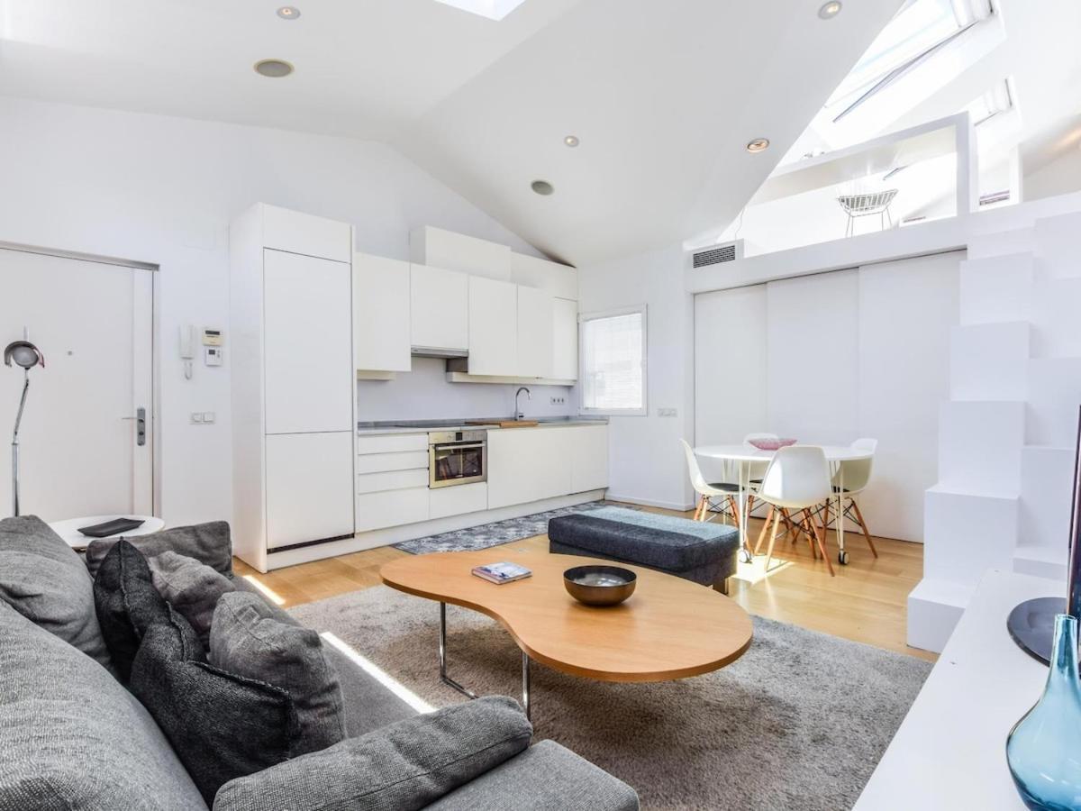 Apartamento De Diseno De Lujo En Lavapies Alquiler Temporal Madrid Exterior foto
